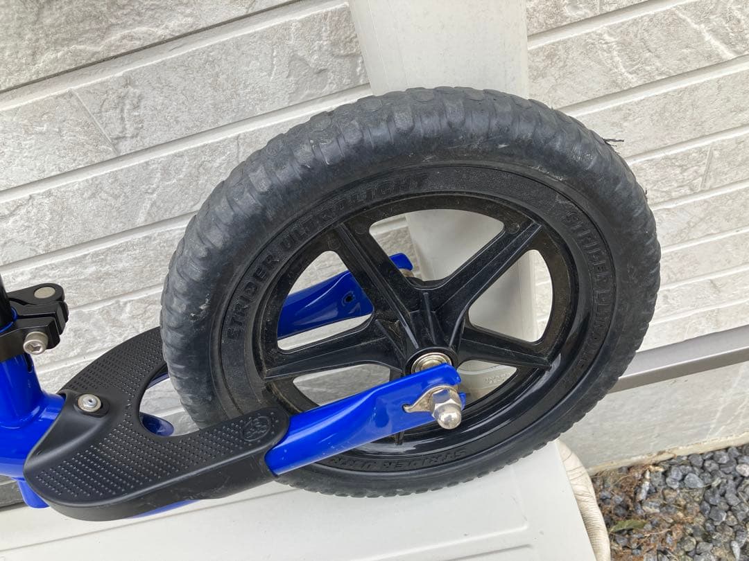 美品 STRIDER バランスバイク 12インチ 青