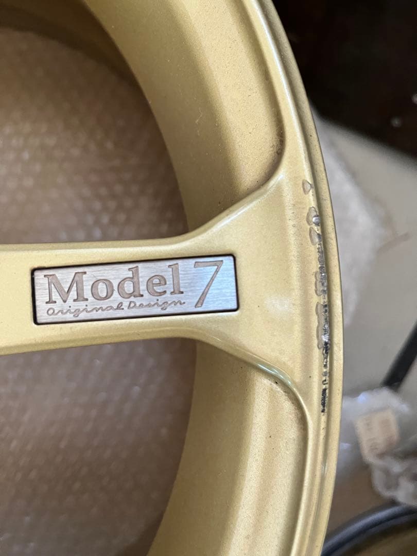 YOKOHAMA ホイール　AVS モデル7 ゴールド