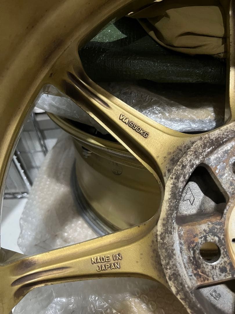 YOKOHAMA ホイール　AVS モデル7 ゴールド