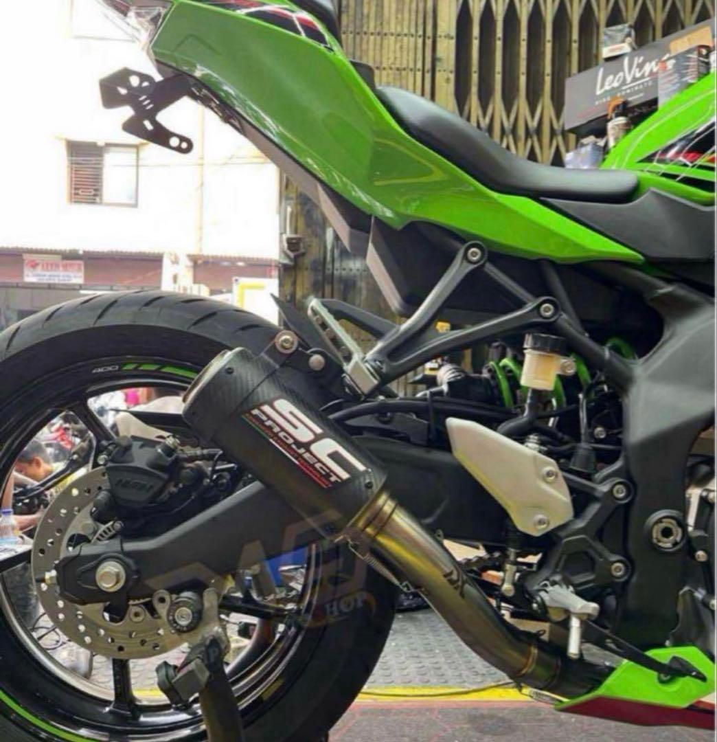 ZX25R ZX4rマフラー サイレンサー　SCプロジェクト
