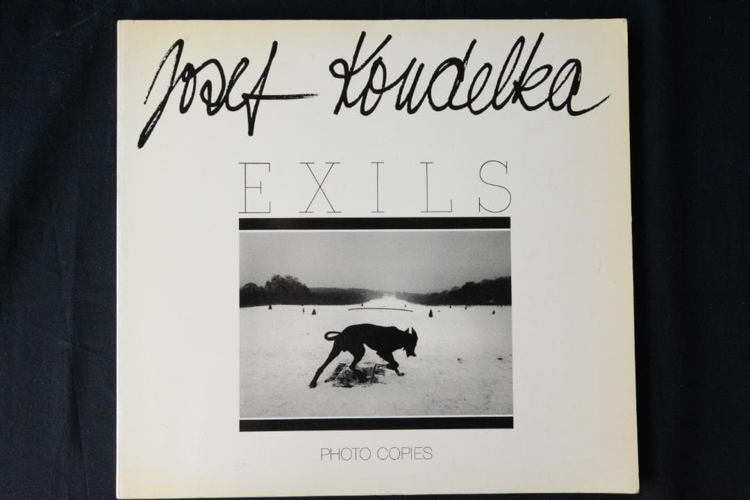 【Josef Koudelka:Exils 】サイン入　１９８８年