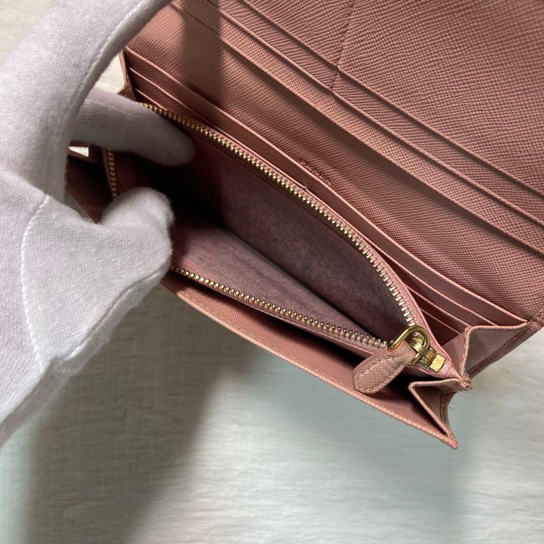 本日限定　PRADA プラダ　長財布　フレーム　ピンク　ベージュ　二つ折り　人気