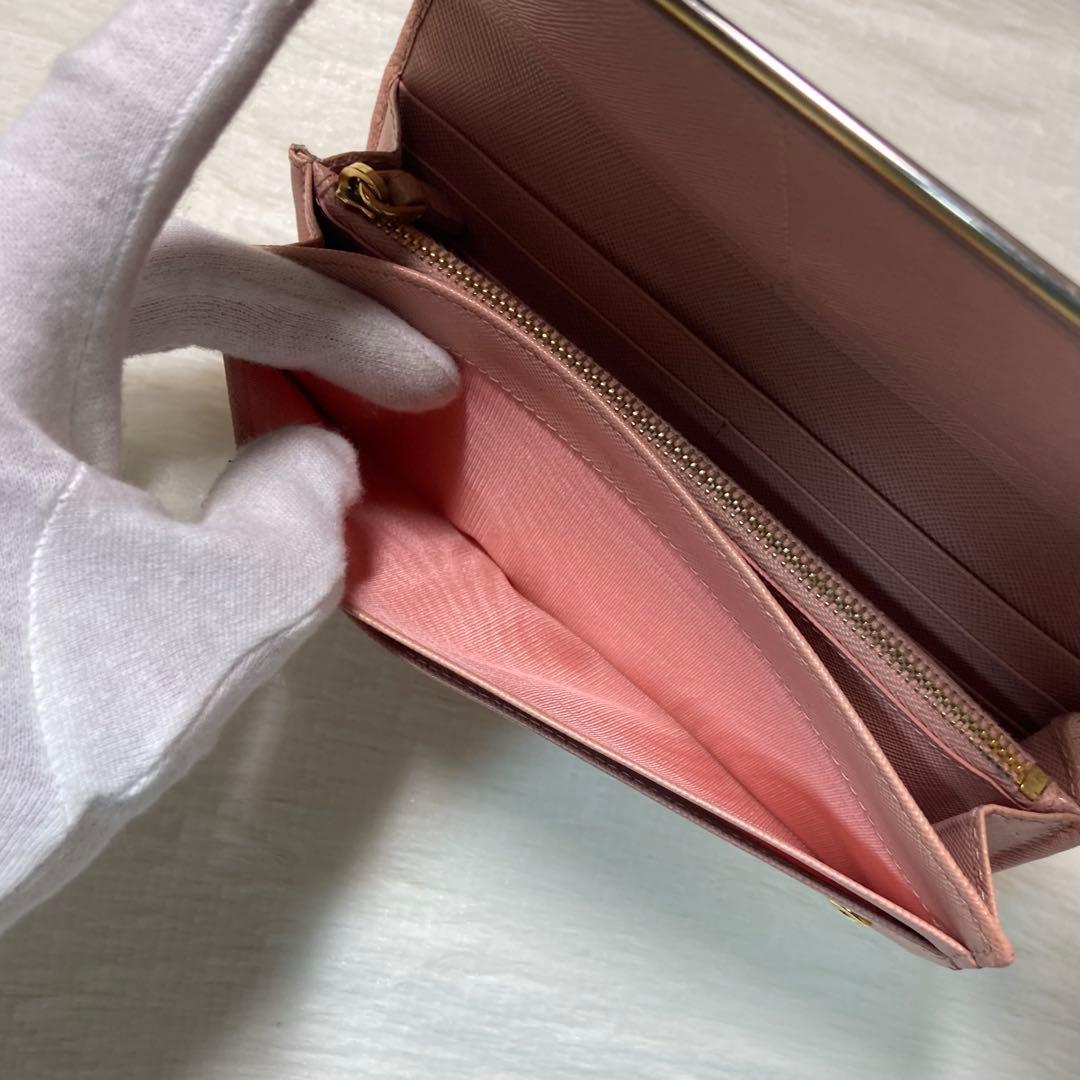 本日限定　PRADA プラダ　長財布　フレーム　ピンク　ベージュ　二つ折り　人気