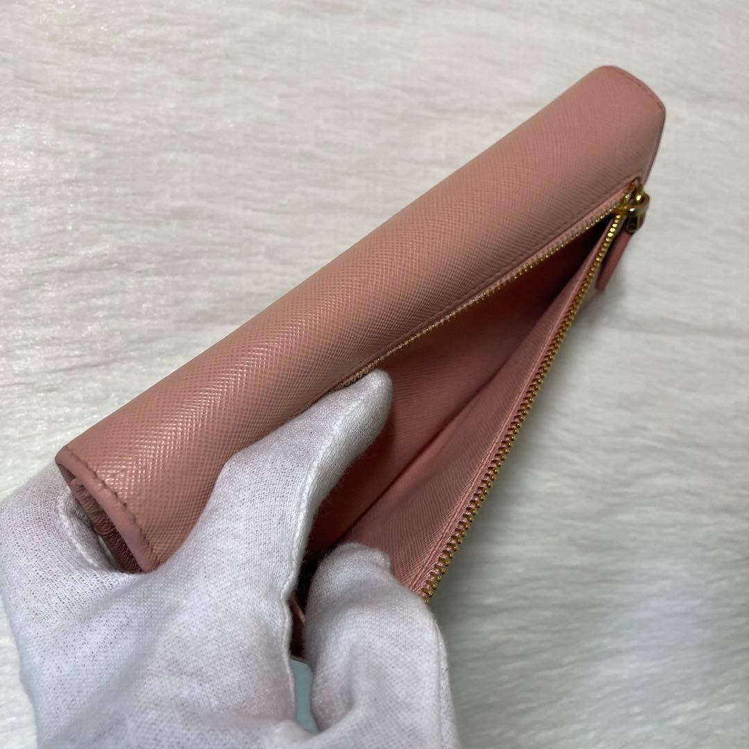 本日限定　PRADA プラダ　長財布　フレーム　ピンク　ベージュ　二つ折り　人気