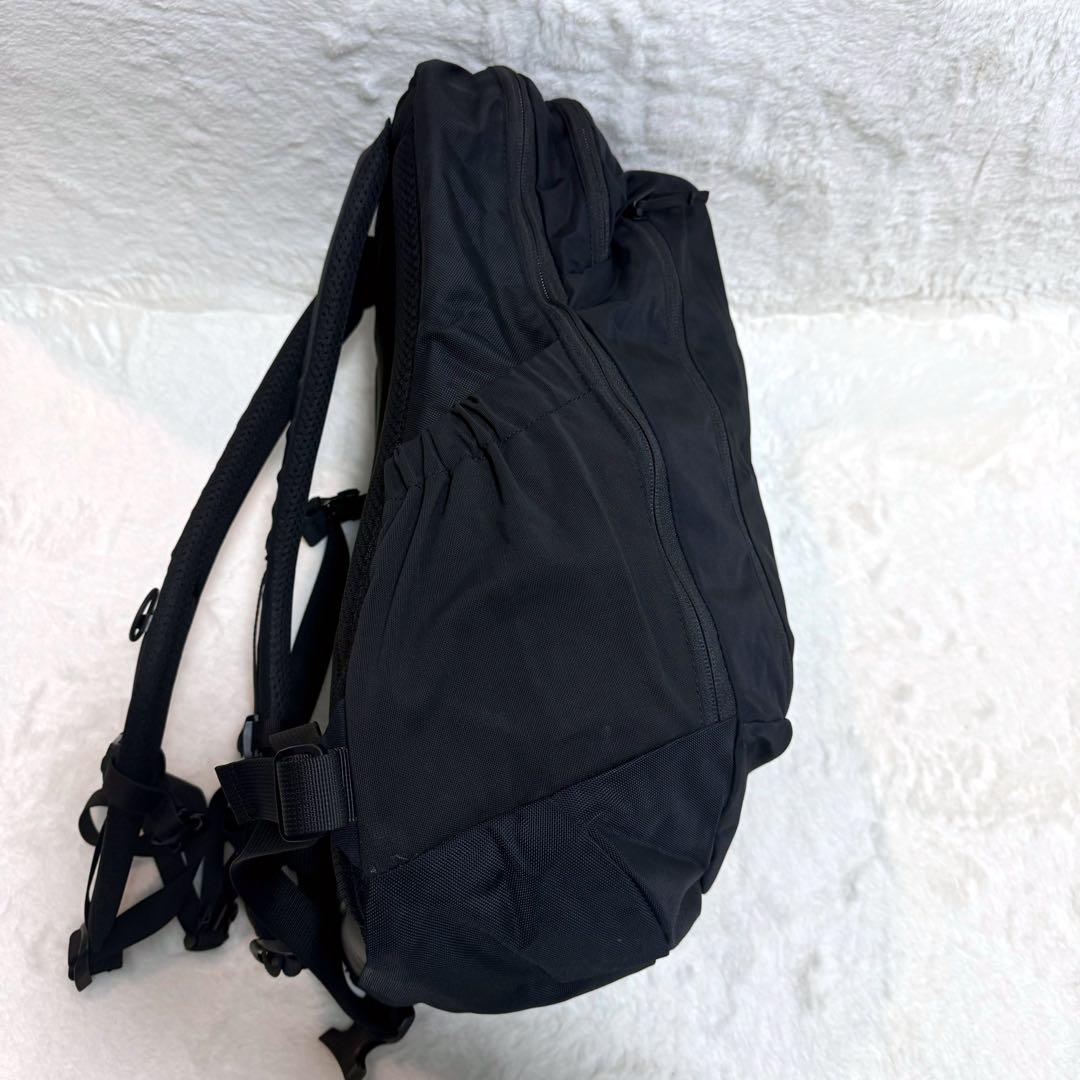 【極美品】希少　アークテリクス マンティス 26 リュック 廃盤品 ブラック 黒