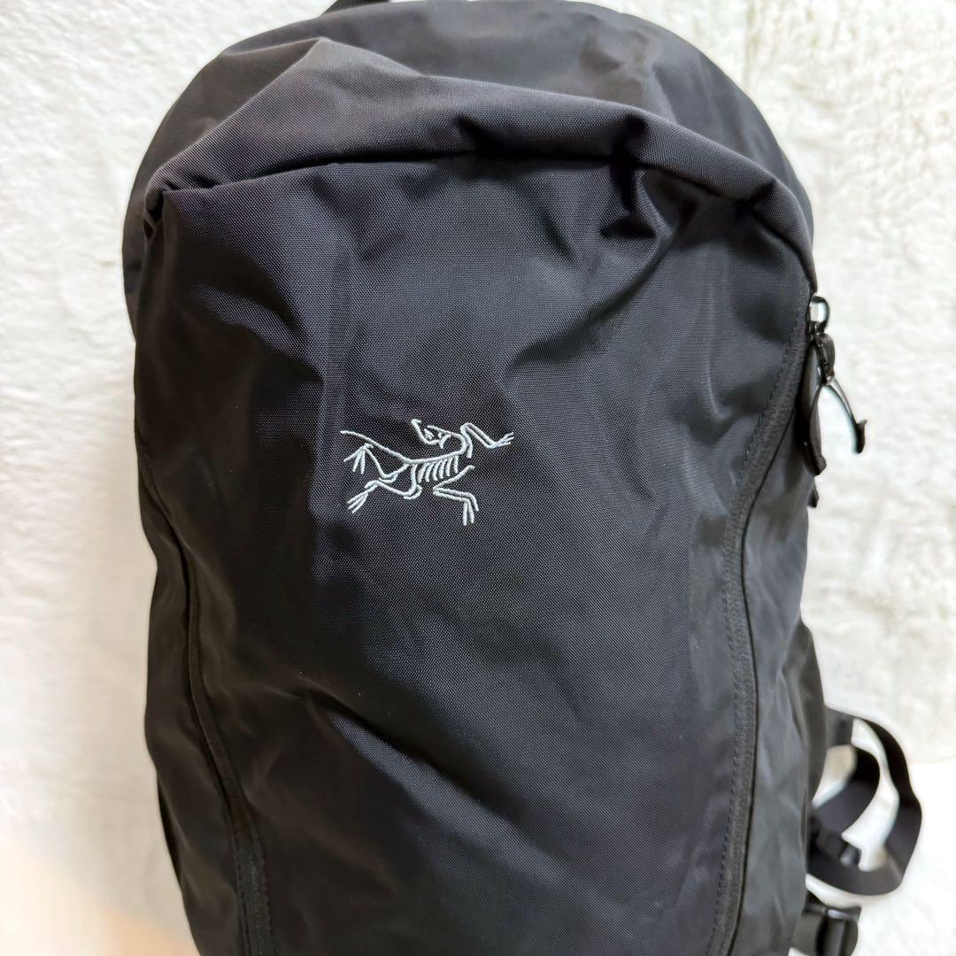 【極美品】希少　アークテリクス マンティス 26 リュック 廃盤品 ブラック 黒