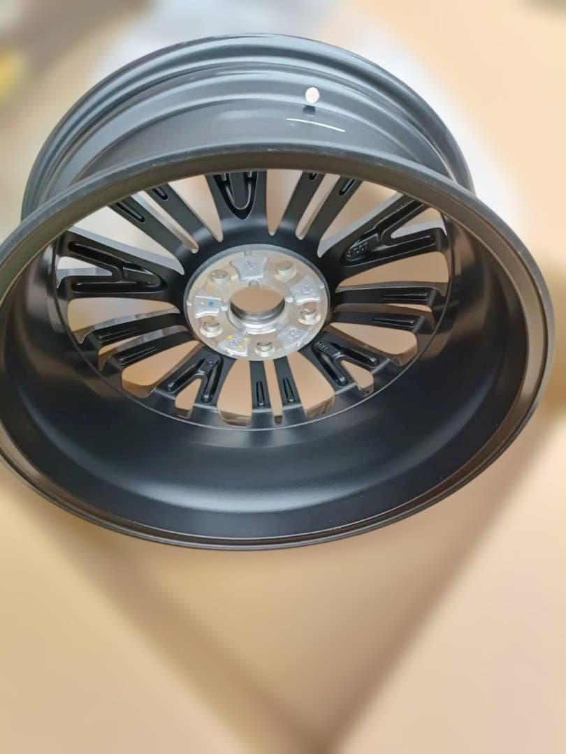 トヨタ　ヤリスクロス　純正18インチアルミホイール