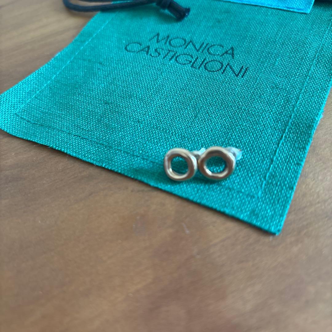 MONICA CASTIGLIONI モニカカスティリオーニ　円形ピアス
