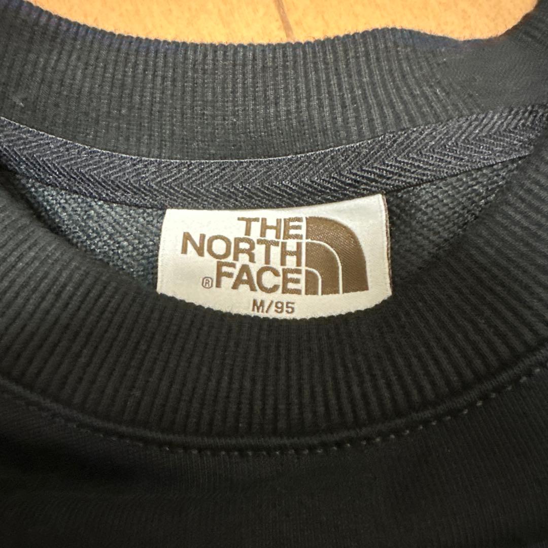 国内未発売 THE NORTH FACE ワンポイントロゴスウェット