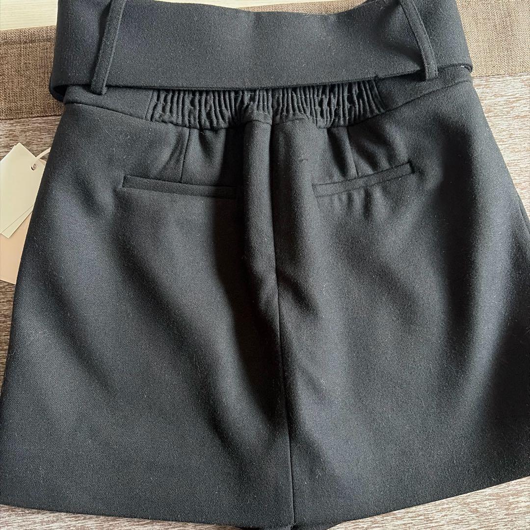 Darich シェイプラインベルトツイードミニスカート　ブラック　新品未使用