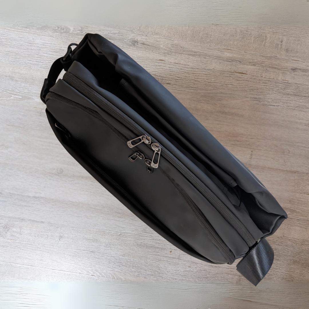 NIG│QUICK PACK 13│ミニマルボディバッグ│スマート収納│A4OK