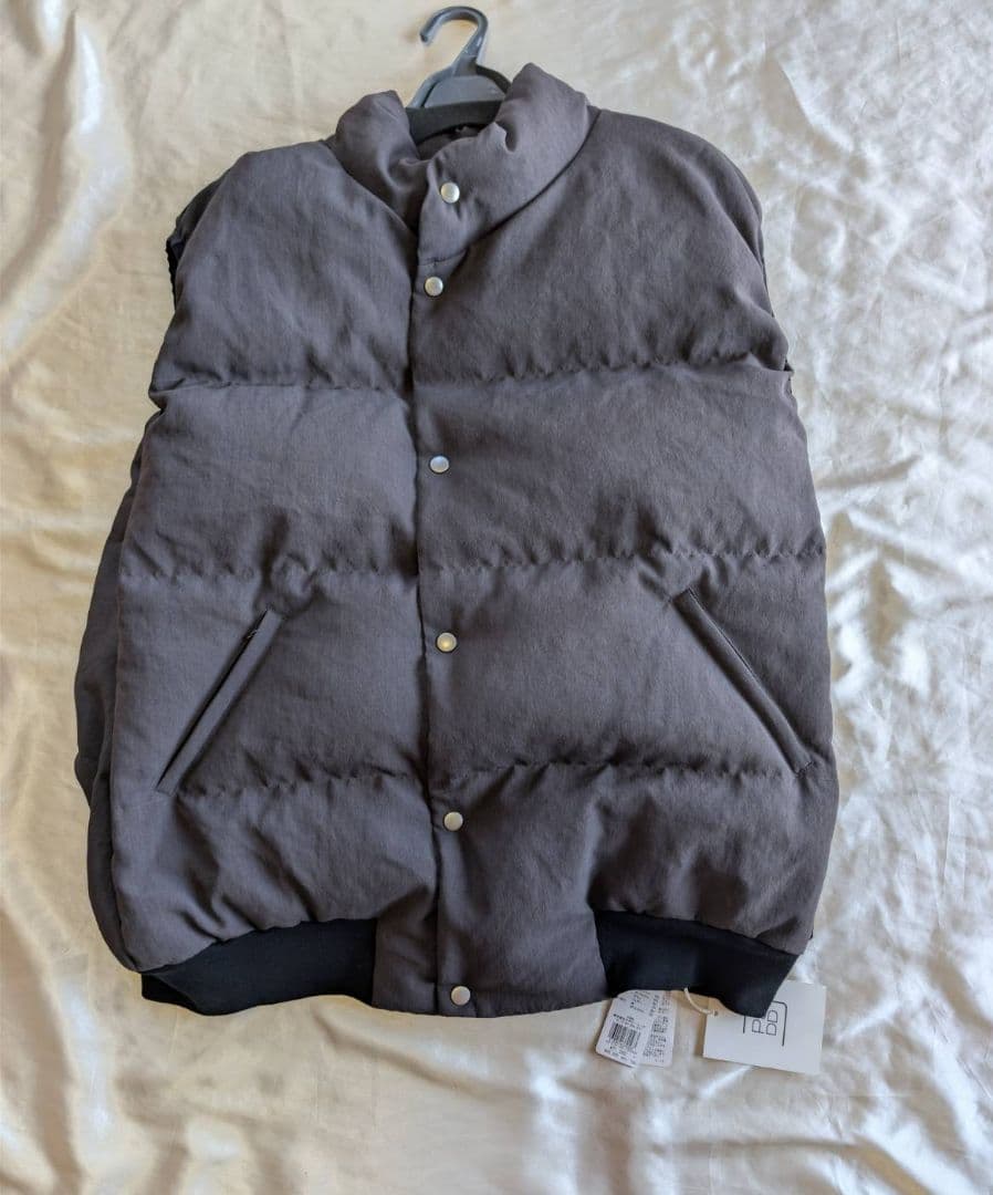 新品未使用　定価７万　PaDD ダウンベスト　高級