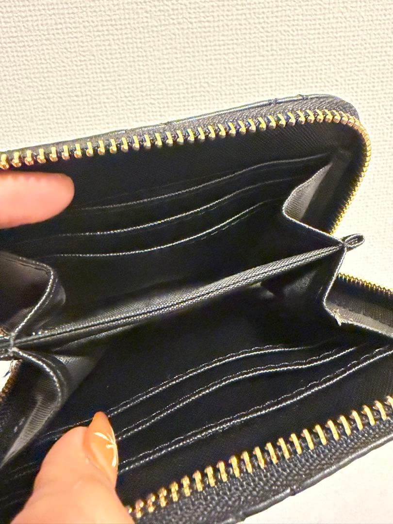 Dior ブラック キルティング ケース