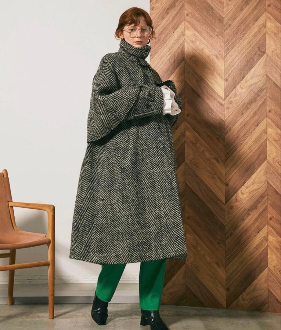 メゾンスペシャル ウール ヘリンボーン ケープ コート