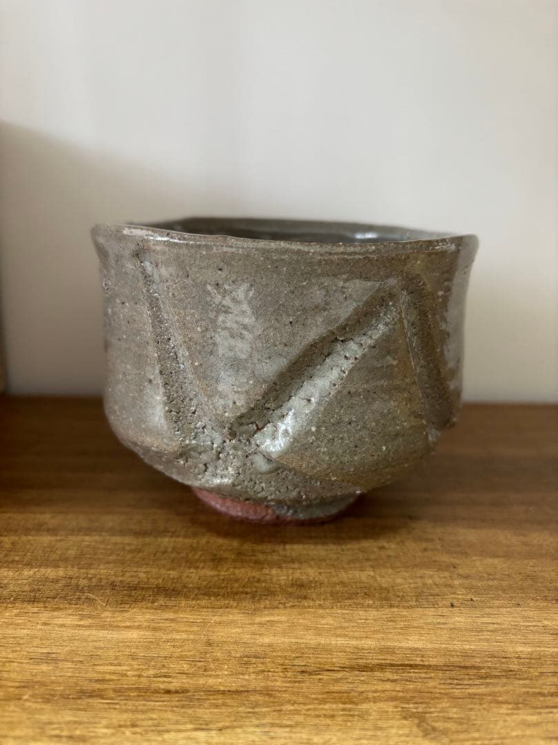 小島直喜　彫唐津　茶碗