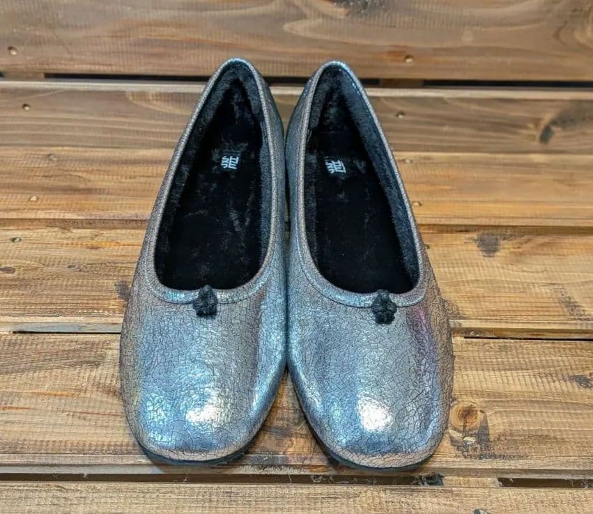 SHISEI シーセイ　シセイ　ボアメタリックシルバー フラットシューズ