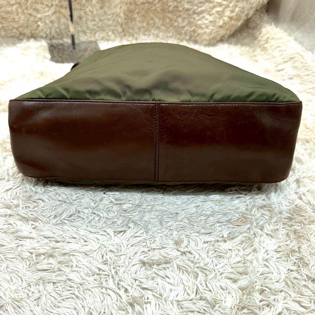 【美品】プラダ トートバッグ ワンショルダー カーキ ナイロン チェーン