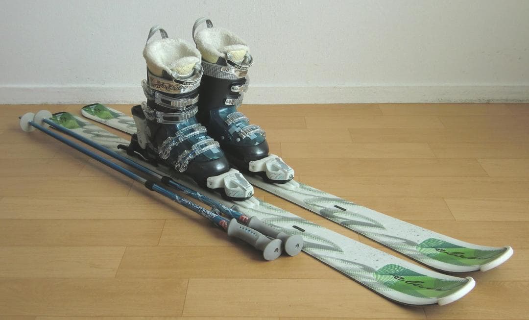 ■■1月限定■送料無料■ELAN■女性用スキーフルセット■板140靴23.5■■