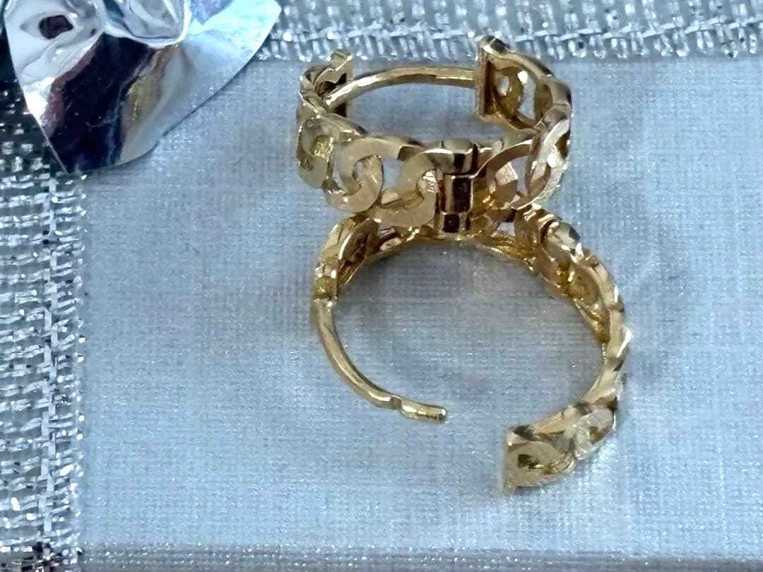 K18 フープピアス　中折れ2.1g carat カラット好きにも！