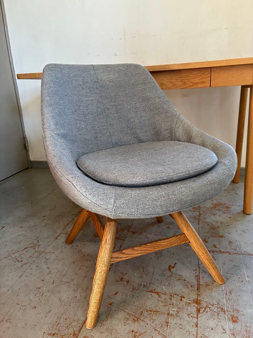 miminoko モモナチュラル M-ROUND CHAIR