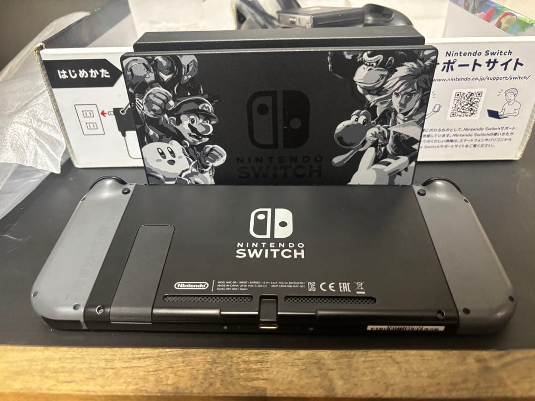 Nintendo Switch 大乱闘スマッシュブラザーズ モデル