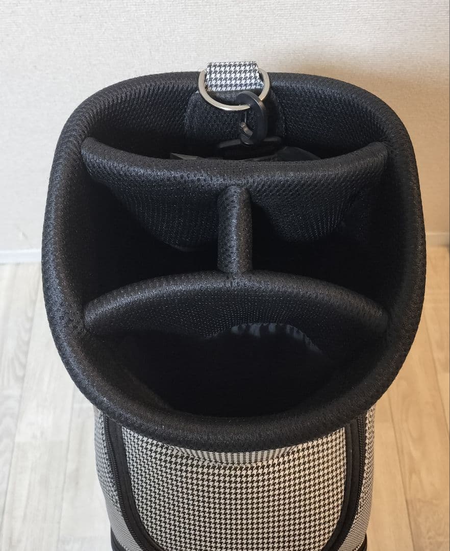 ゼクシオ　新品未使用キャディバッグ