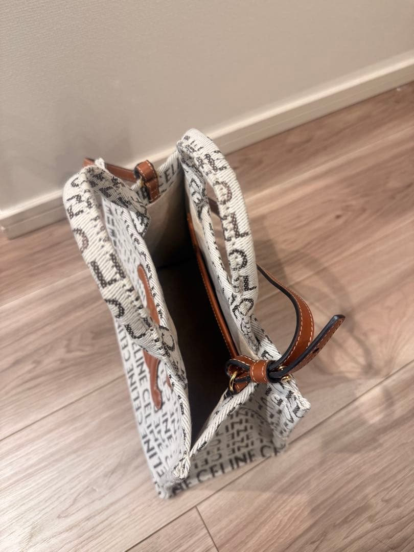 CELINE / スモールカバタイス トートバッグ トリオンフ ロゴ