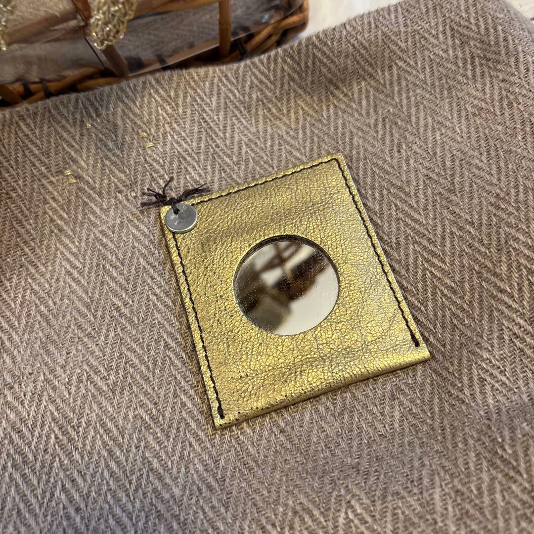 エバゴス　かごバッグ 透明素材 金色リボン付き