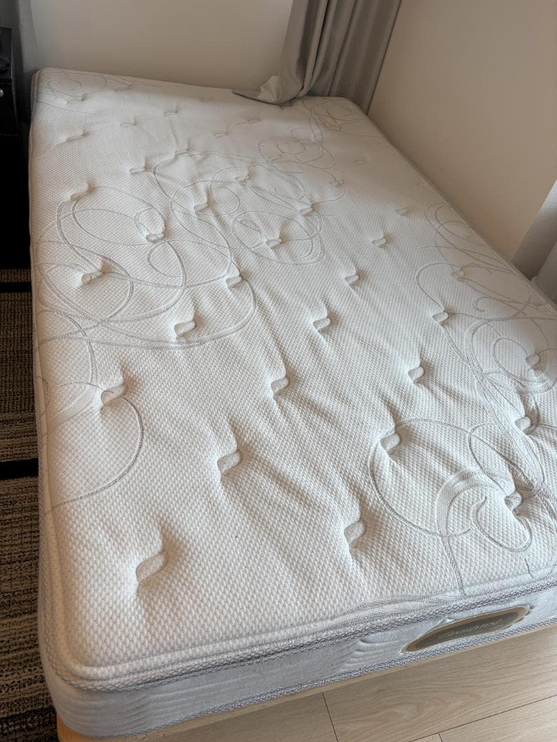 【美品】シモンズ セミダブル ピロートップ /高級ホテル仕様 /定価28.5万円