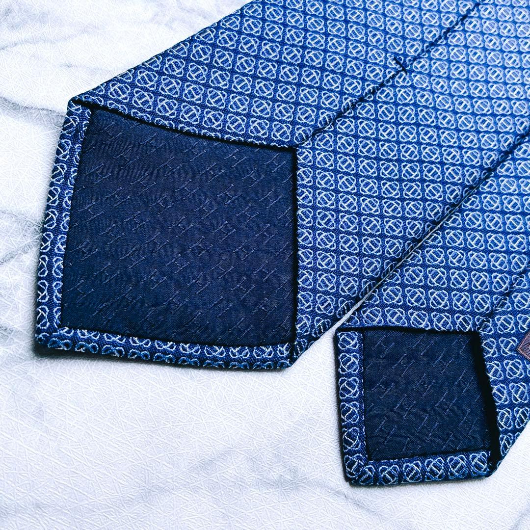 ✨未使用✨エルメス　クロスシェーヌダンクル　総柄　ジャガード　ブルー　ネクタイ