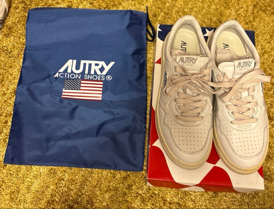 AUTRY ホワイトレザースニーカー　39