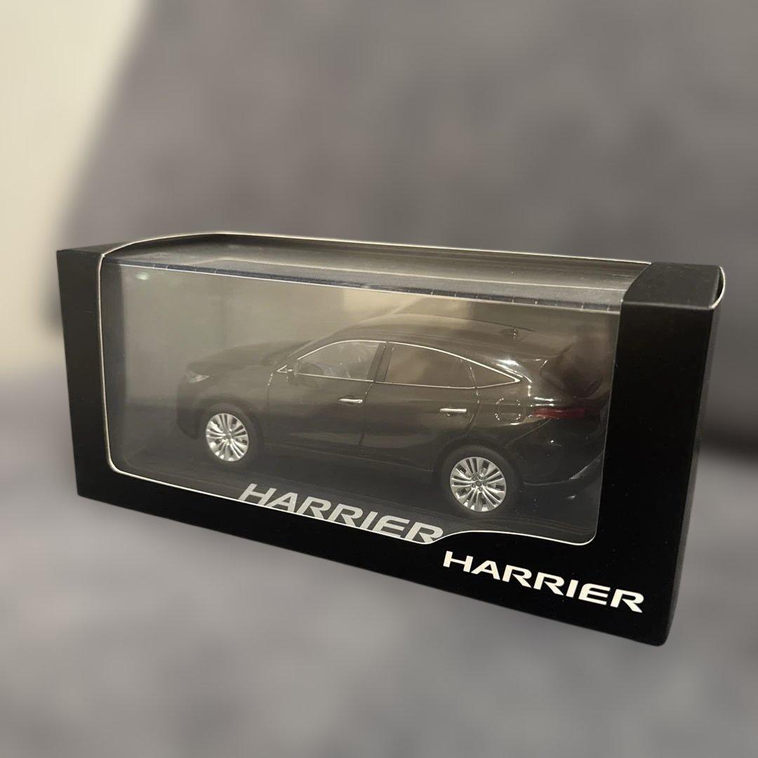 TOYOTA ハリアー プレシャスブラックパール