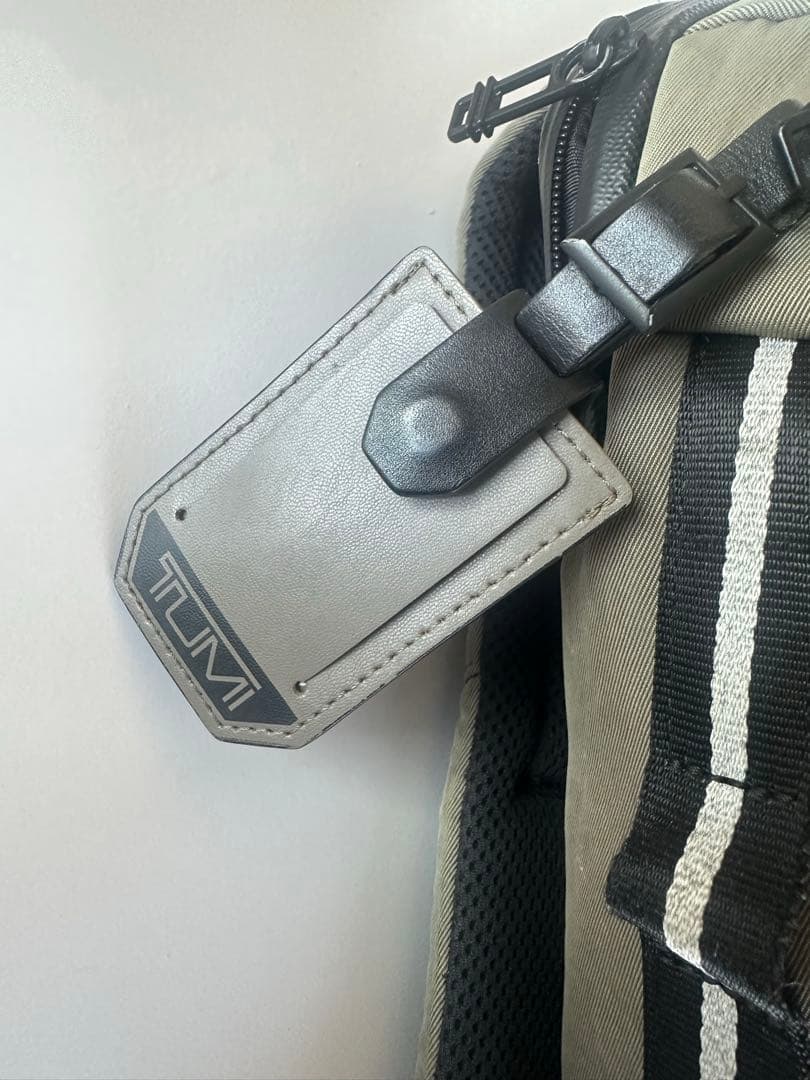 【定価約7万】TUMI カーキ リュック・バックパック