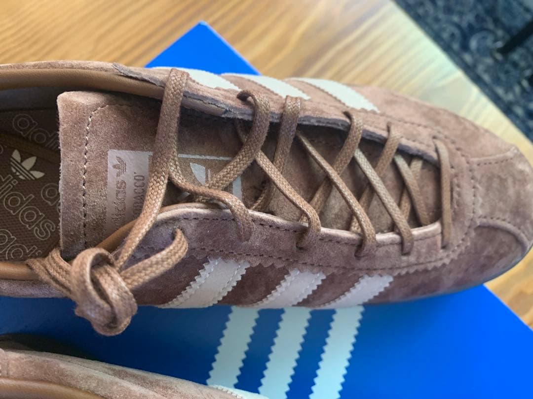 ⭐︎新品未使用⭐︎ アディダス 別注 TOBACCO フリークスストア 24cm