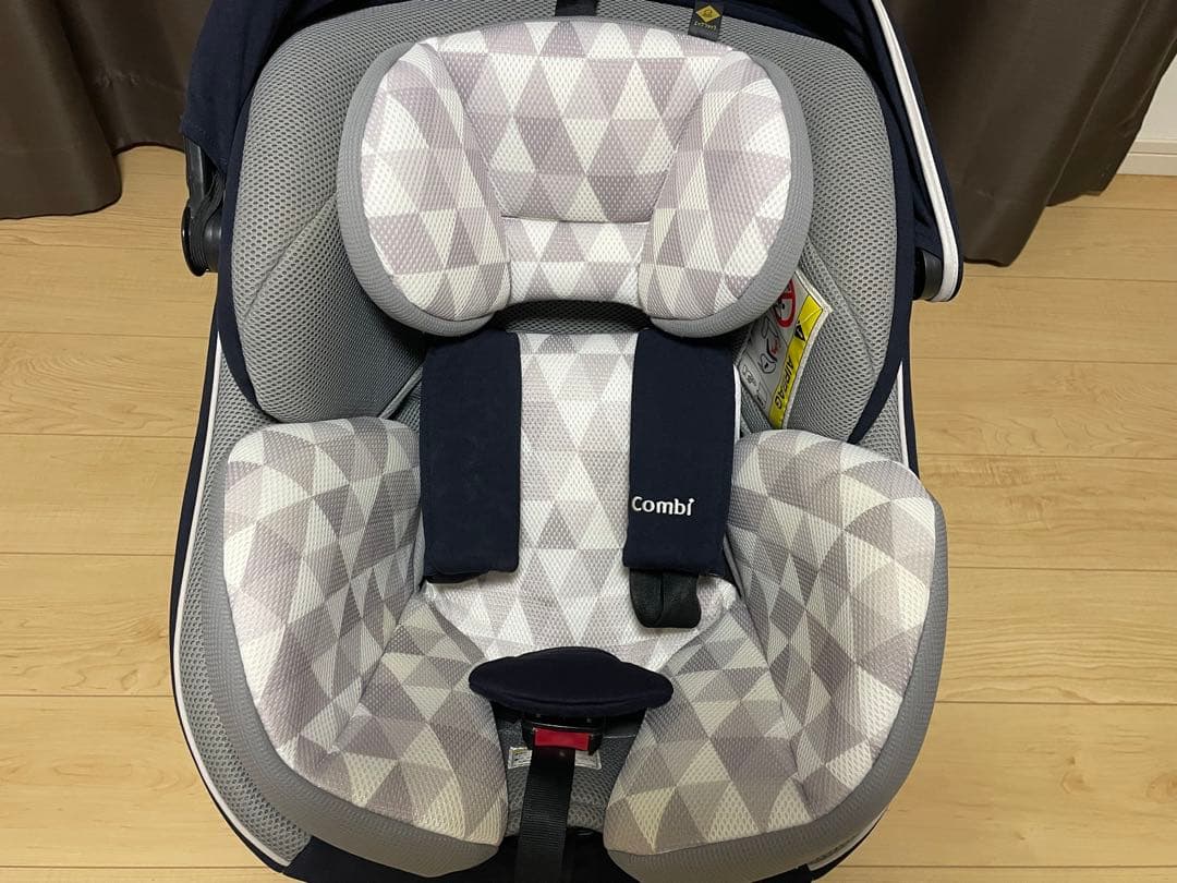 CombiグルムーブスマートISOFIXエッグショックJN-570ネイビー