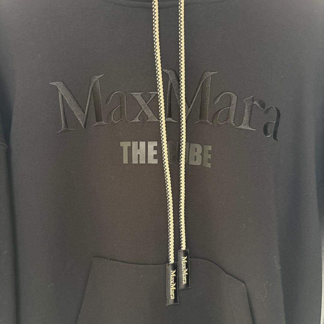 【値下げ】美品、Max Mara ブラック パーカー　XS