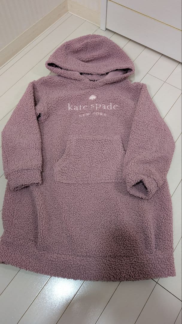 ぽ*ー様 【KateSpade】ボアワンピースパーカー 130cm