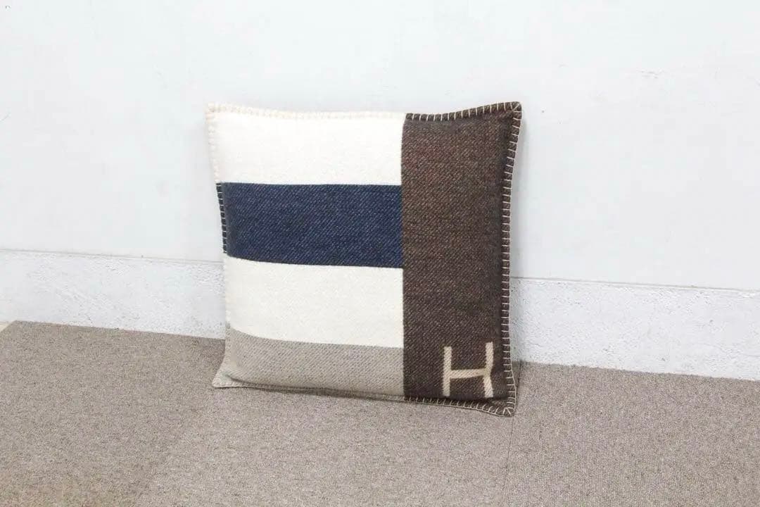 【極美品】 HERMES クッション H Casaque pillow ①