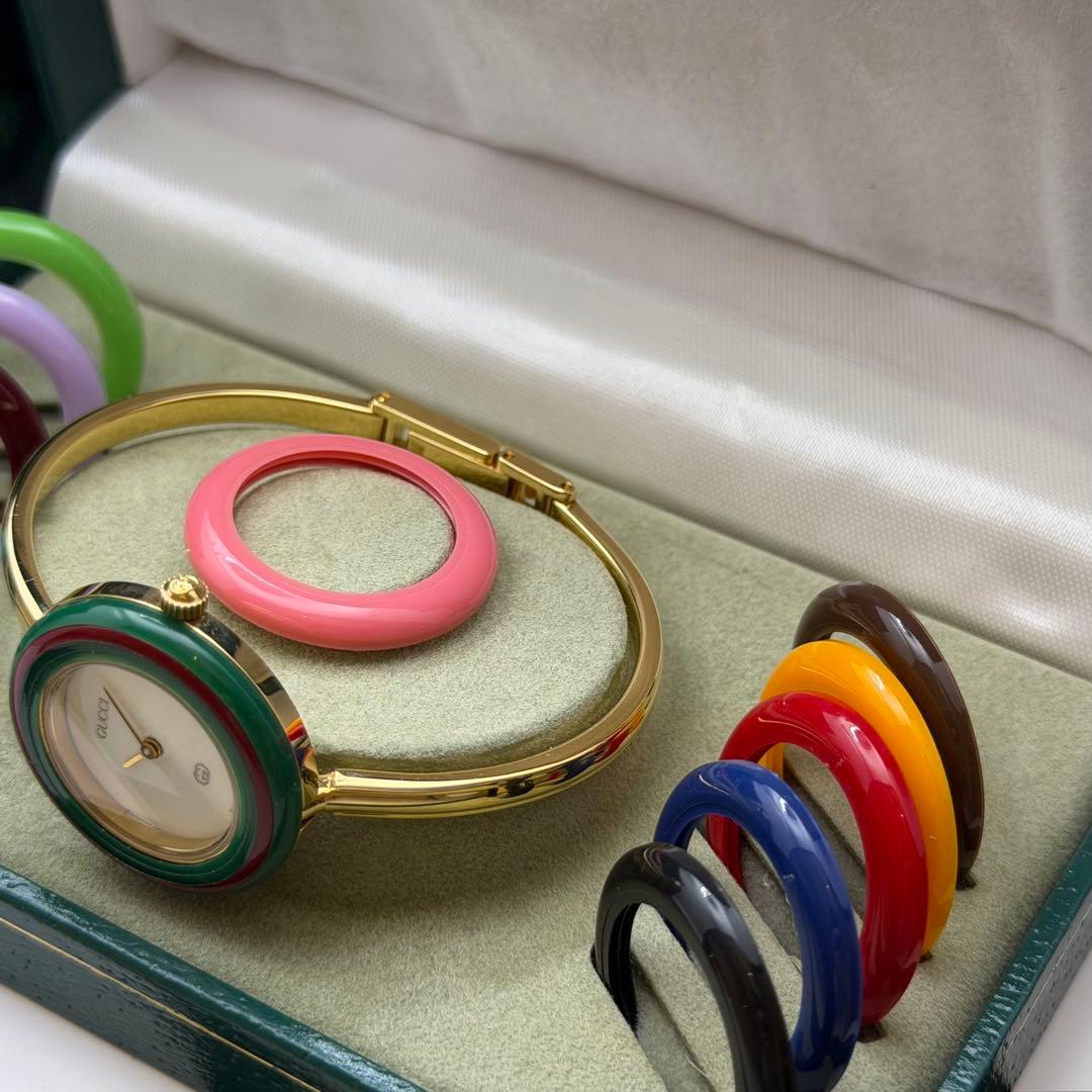 動作未確認　グッチ　チェンジベゼル　クォーツ　ベゼル11個付　美品　箱付き