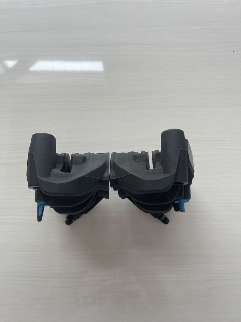 Kawasaki z900RS純正フロントブレーキキャリパー