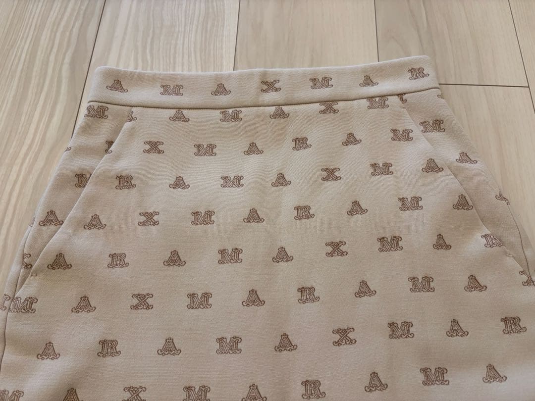 Max Mara マックスマーラ ロゴ スカート