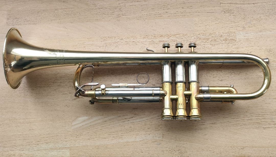 1944 Buescher \"The 400\" TrueTone トランペット