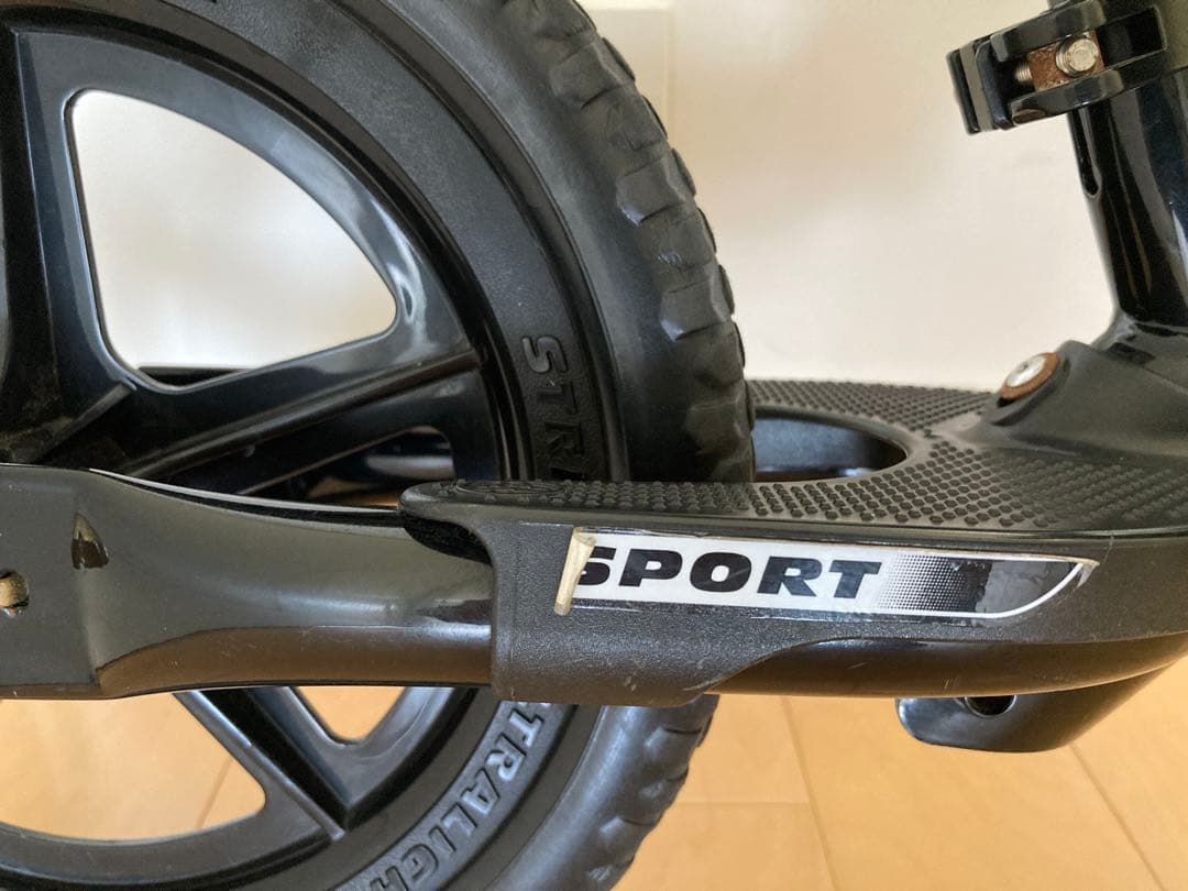 STRIDER 12インチ日本正規品　ブラック　プロテクター付き