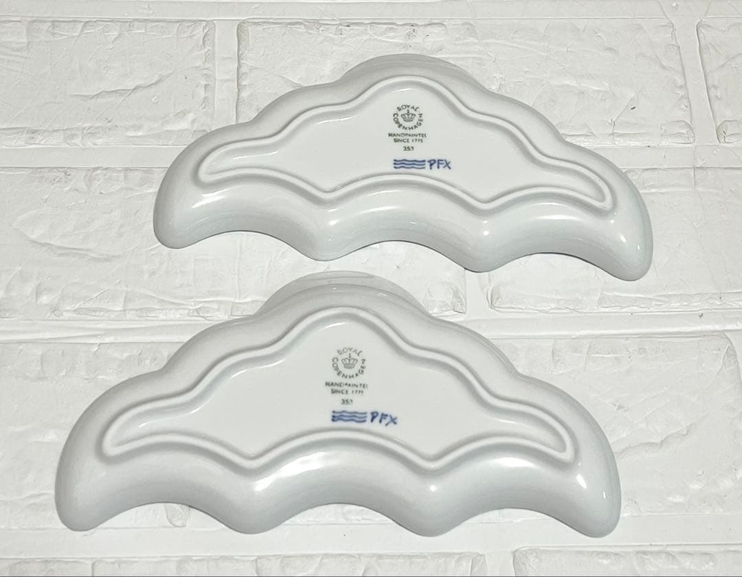 廃盤☆ロイヤルコペンハーゲン　ブルーパルメッテ　クレセントディッシュ