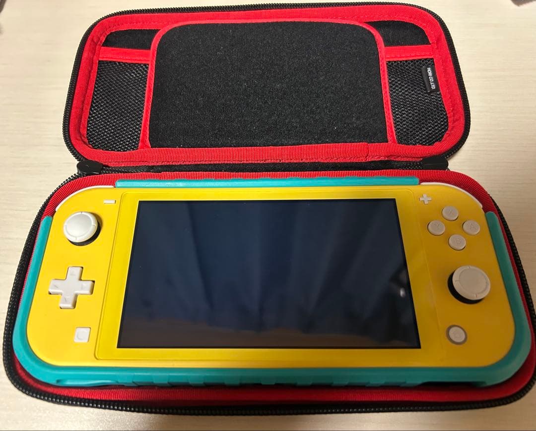 Nintendo Switch Light 本体（黄色）