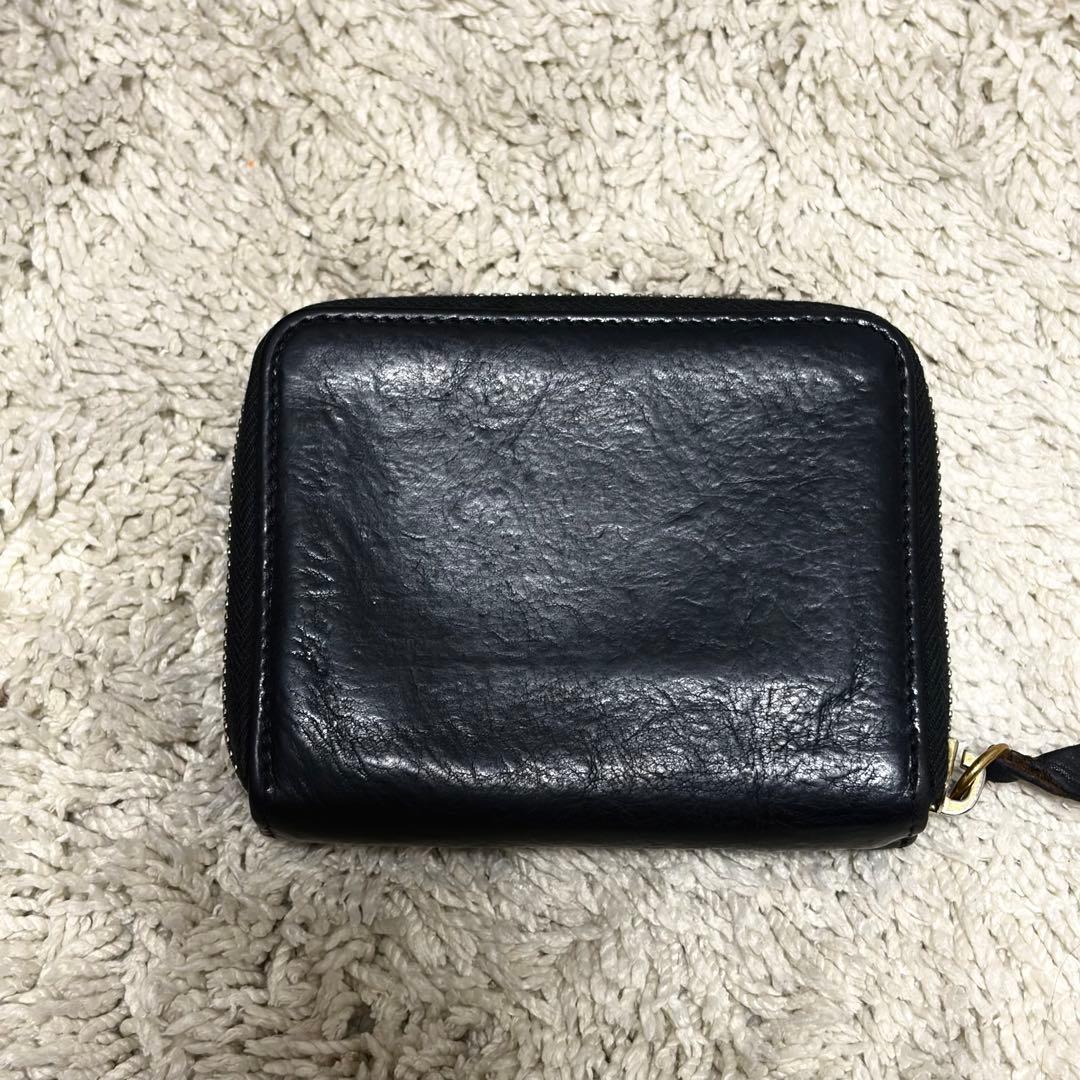 【人気】イルビゾンテ 二つ折り財布 ブラック レザー シボ 金ボタン