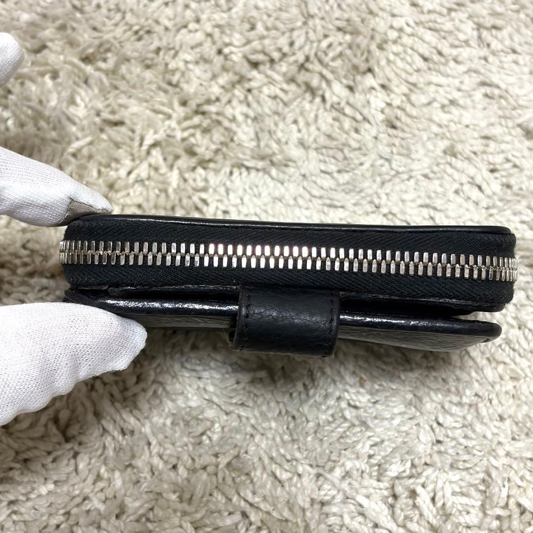 【人気】イルビゾンテ 二つ折り財布 ブラック レザー シボ 金ボタン