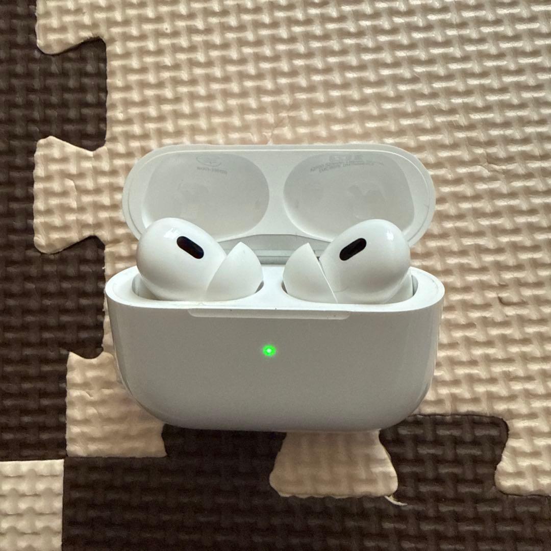 【正常動作確認済み】 AirPods Pro2両耳 充電ケース、充電ケーブル付き
