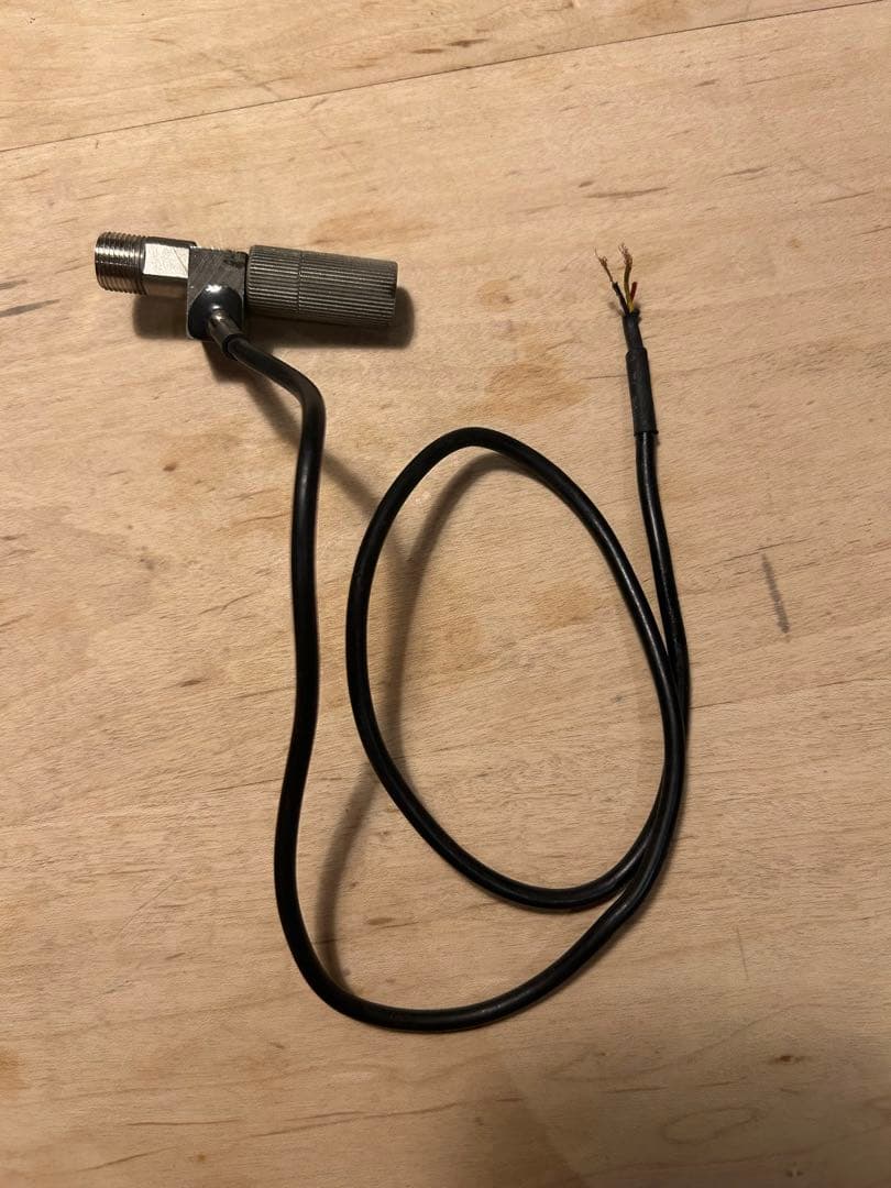 DAYTONA VELONA 電気式スピード&タコメーター　変換アダプター付