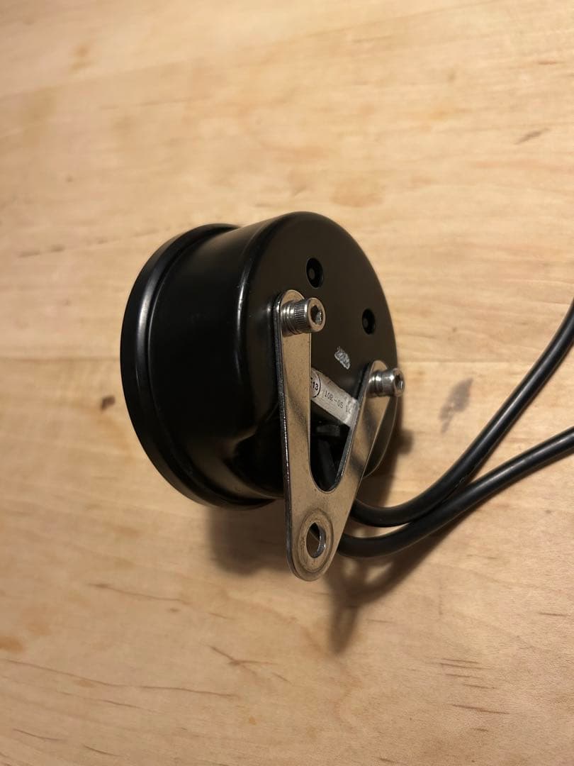 DAYTONA VELONA 電気式スピード&タコメーター　変換アダプター付